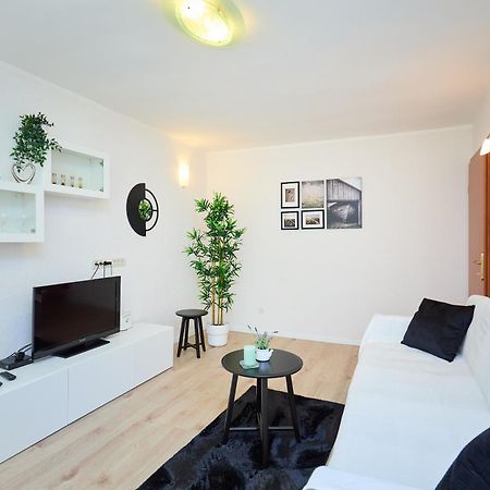 Apartment Promenada- 4Pax With Parking 杜布罗夫尼克 外观 照片